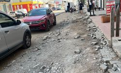 Akyar Caddesi Esnafından Kaldırım Tepkisi