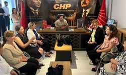 CHP Kadın Kolları MYK Üyesi Songül Yavuz’dan Osmaniye İl Başkanlığına Ziyaret