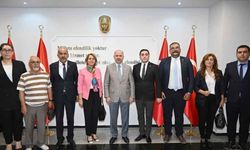 CHP İl Başkanı Rıza Tekerek ve Yönetiminden Vali Serdengeçti'ye Ziyaret