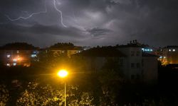 Osmaniye'de Sıcakların Ardından Gök Gürültülü Sağanak