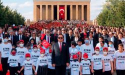 LÖSEV Ailesi Ata’nın Huzuruna Çıkıyor