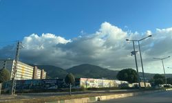 Osmaniye'de Gökyüzünü Kaplayan Karanlık Neyin Habercisi? Meteoroloji Son Noktayı Koydu