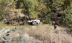 Osmaniye'de otomobil uçuruma yuvarlandı: 1 ölü, 1 yaralı