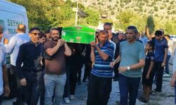 Trafik Kazasında Yaşamını Yitiren Lise Öğrencisi Son Yolculuğuna Uğurlandı