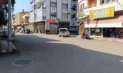 Adana Kozan Tufanpaşa Mahallesinde Otomobil Elektrikli Bisiklete Nasıl Çarptı