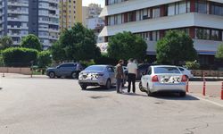 Adana Uğur Mumcu Meydanı'nda Trafik Kazası Meydana Geldi