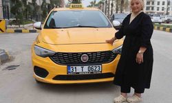 Ağabeyinin Emanetine Sahip Çıkan Kadın Sürücü Antakya Sokaklarında Direksiyon Sallıyor