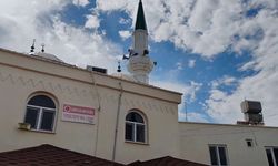 Erzin'de Camiye Yıldırım İsabet Etti