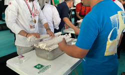 Fıstıkfest’te Rekor Lezzet: 80 Metrelik Dev Kebap Vatandaşlara Ücretsiz Dağıtıldı