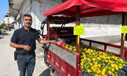 Üç Tekerlekli Motosikletiyle 4 Çocuğuna Bakıyor!