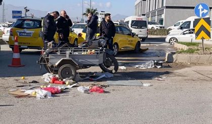 Kahramanmaraş’ta taksi ile sepetli motosiklet çarpıştı: 2 yaralı