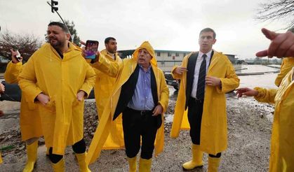 Yüreğir Belediyesi yoğun yağışlar için kriz masası kurdu