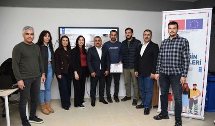 Osmaniye’de Geleceğin Dijital Tasarımcıları Sertifikalarını Aldı