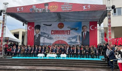 Osmaniye’de Cumhuriyet Bayramı Kutlamaları Valilik Meydanı'nda Coşkuyla Başladı