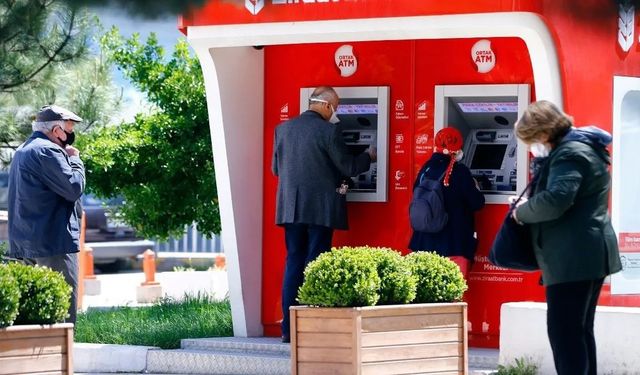 Milyonlarca emeklinin gözü o tarihte: Memur maaş farkları ne zaman yatacak?