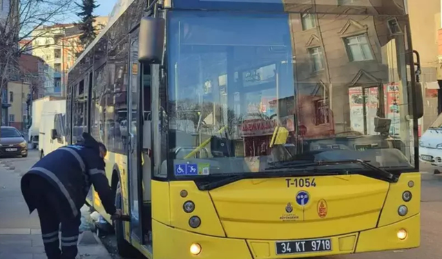 Belediye otobüsüne saldırı düzenlendi! Ölü ve yaralılar var