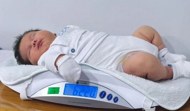 Türkiye'nin en kilolu ve en uzun bebeği Ali Atilla kaç kilo? Boyu kaç santim? İşte yanıtı