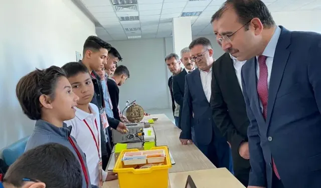 Kadirli’de Bilim Şenliği Coşkusu! “Bilim ve Doğa Kadirli’nin Keşif Günleri” Başladı