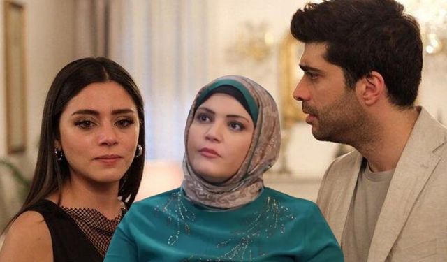 Kızılcık Şerbeti'nden Ayrılan Sıla Türkoğlu, İlk Onları Sildi!