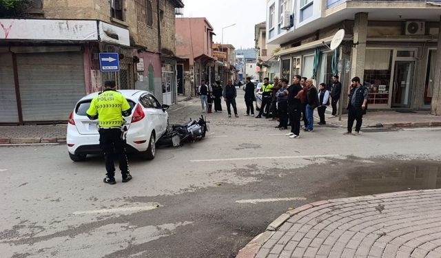 Osmaniye’de Motosiklet ile Otomobil Çarpıştı: 1 Yaralı