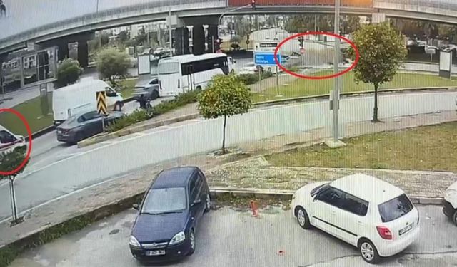 Antalya'da Feci Kaza: Yaralılar Var! Ambulans Kazasında Kamera Görüntüleri Kan Dondurdu!