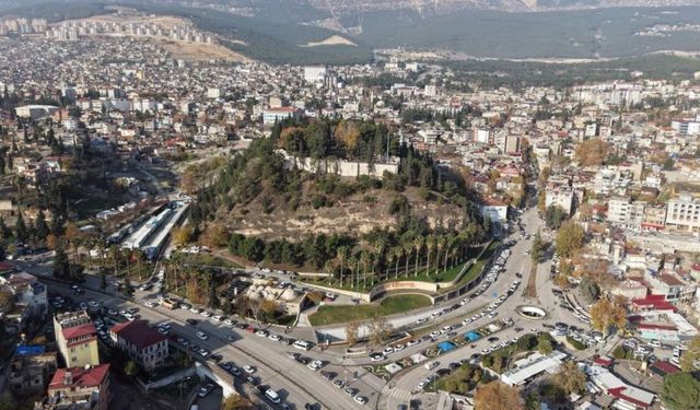 Depremlerle ağır hasar alan Kahramanmaraş’ın tarihi yeniden ayağa kalkıyor