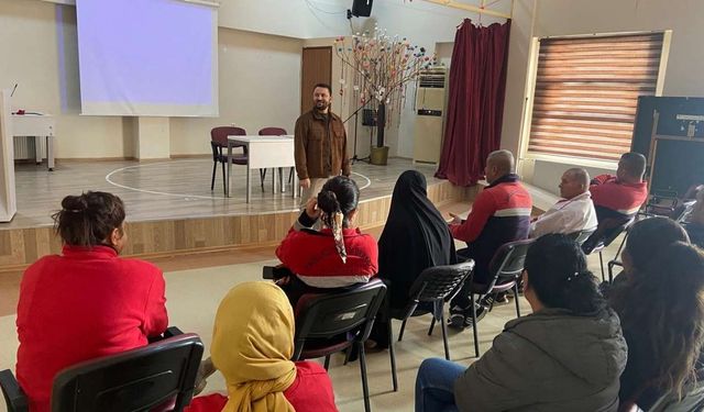 Kadirli Engelsiz Yaşam Merkezi’nde aile yaşam becerileri eğitimi düzenlendi
