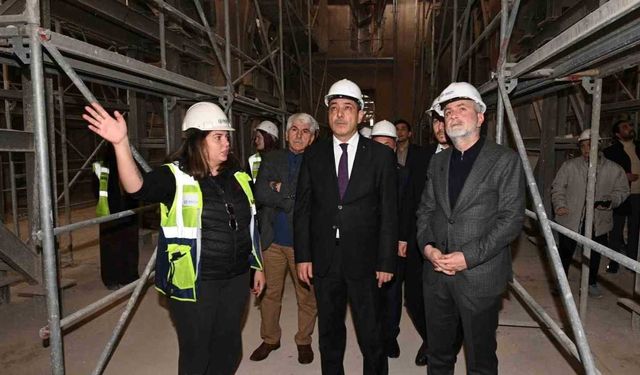 Kahramanmaraş’ın Tarihi Geceye Direniyor Ulu Camii ve Kale Ayağa Kalkıyor