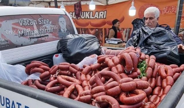 Kahramanmaraş’ta denetimde 850 kilo tarihi geçmiş sucuk imha edildi