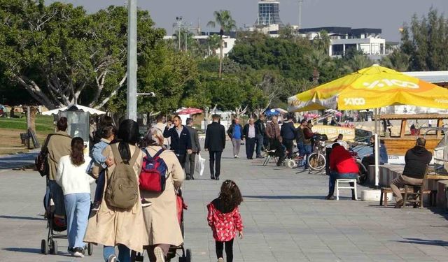 Mersin’de Pastırma Yazı Etkili Aralık Ayında Yazdan Kalma Günler