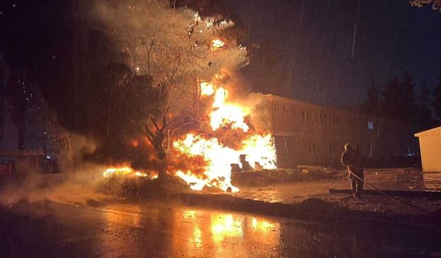 Antakya’da Şantiyede Korkutan Yangın Paniği