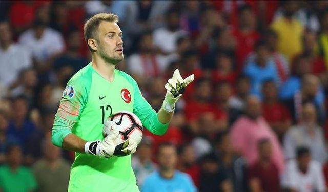 Fenerbahçe Mert Günok'u resmen duyurdu! Yıllar sonra yuvasına döndü