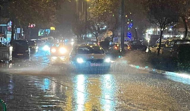 Hatay’da Sis ve Yağmur Sürücülere Zor Anlar Yaşattı