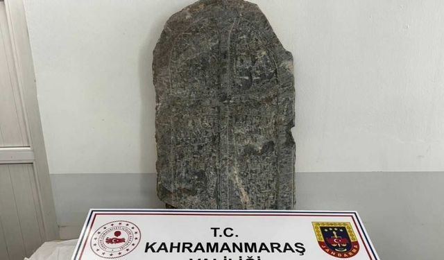 Kahramanmaraş’ta Bizans Dönemine Ait Mezar Taşı Ele Geçirildi: 3 Gözaltı
