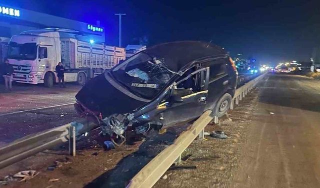 Payas’ta refüje çıkan otomobilin sürücüsü yaralandı