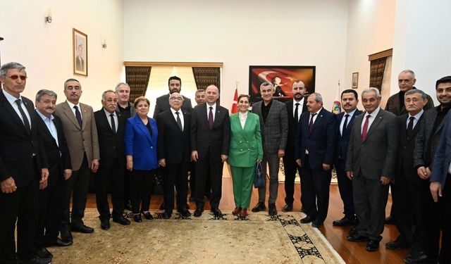 Vali Serdengeçti, MHP Osmaniye İl Başkanı Çomu ve yönetimini ağırladı