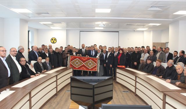 Başhekim Hakan Hakkoymaz’a Duygulandıran Hayırlı Olsun Ziyareti