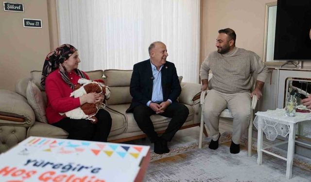 ‘Hoş Geldin Bebek’ projesiyle 5 bin 300 ailenin mutluluğuna ortak oldular