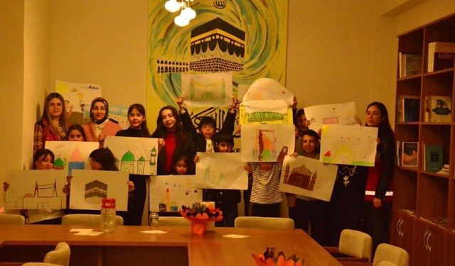 Kadirli'de Kalpleri Isıtan Görüntüler: Camide Çocuk Sesleri Yükseldi!