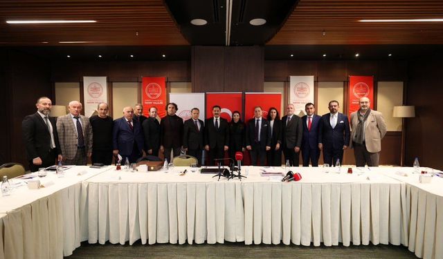 KGK, Depremin Yıl Dönümünde Hatay’da: Yeniden İnşa Süreci Masaya Yatırıldı