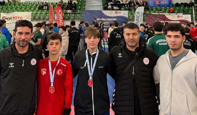 Osmaniye Minderde Devleşti: İki Madalya, Bir Türkiye Şampiyonluğu!
