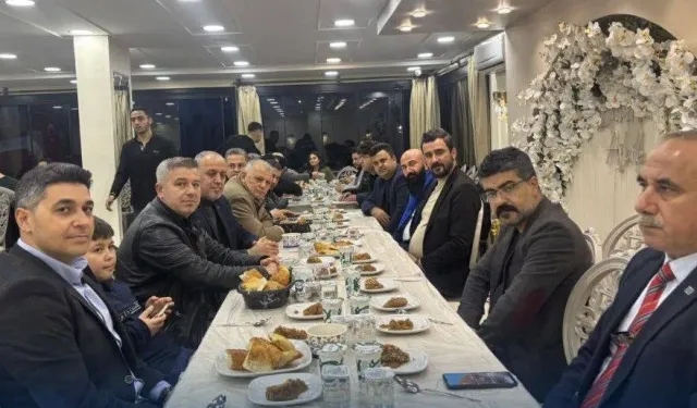Osmaniye’de Anahtar Partisi Teşkilatından Birlik Mesajlı İftar Buluşması