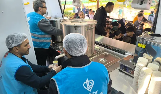 Osmaniye’de Öğrencilere Sıcak Sabah Sürprizi