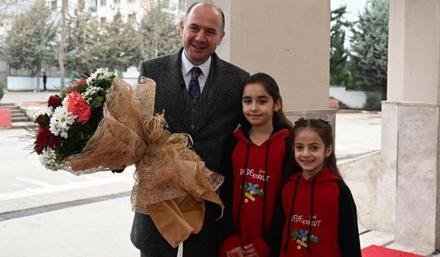 Vali Serdengeçti’den Öğrencilere Ziyaret
