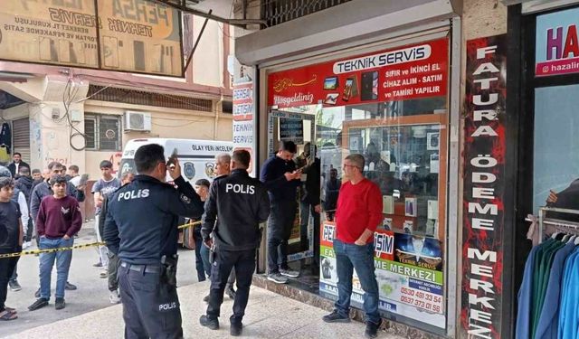 Adana’da cep telefonu bayisine silahlı saldırı