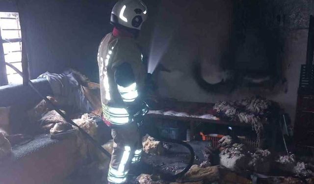 Belen’de Çıkan Yangında Ev Kullanılamaz Hale Geldi