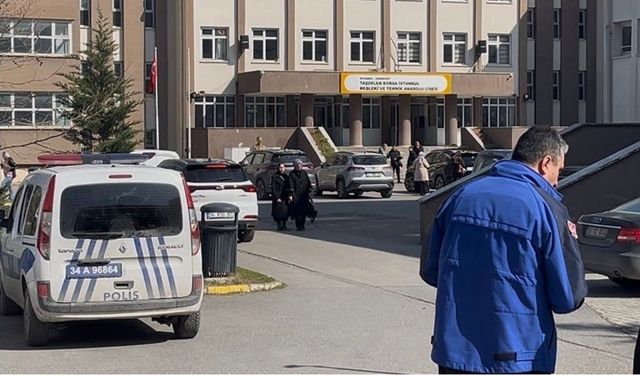 Çekmeköy’de Öğretmene Bıçaklı Saldırı: “Can Güvenliğimiz Yok” Dedi Öğrencisi Tarafından Öldürüldü