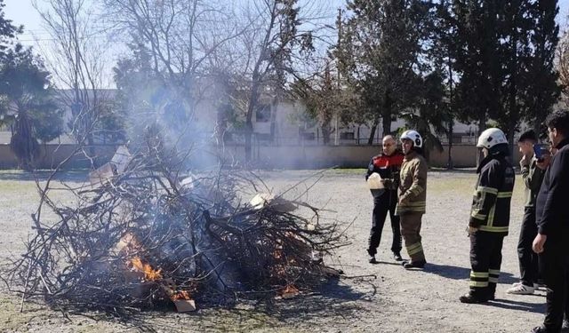 Dörtyol’da Öğrencilere Temel Yangın Eğitimi ve Tatbikat
