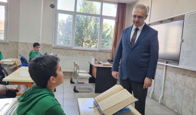 Müftü Taşcı’dan Osmaniye Hafızlık Proje Okuluna Anlamlı Ziyaret