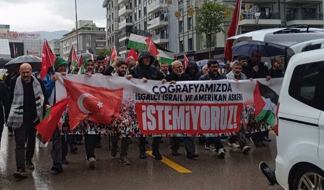 Görüntüler Videoda! Osmaniye’de Dev Protesto: "Amerika ve İşgalci İsrail’i Bölgemizde İstemiyoruz"